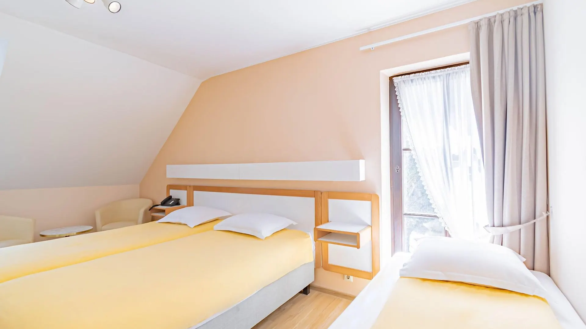 Hotel Le Postillon Esch-sur-Sure