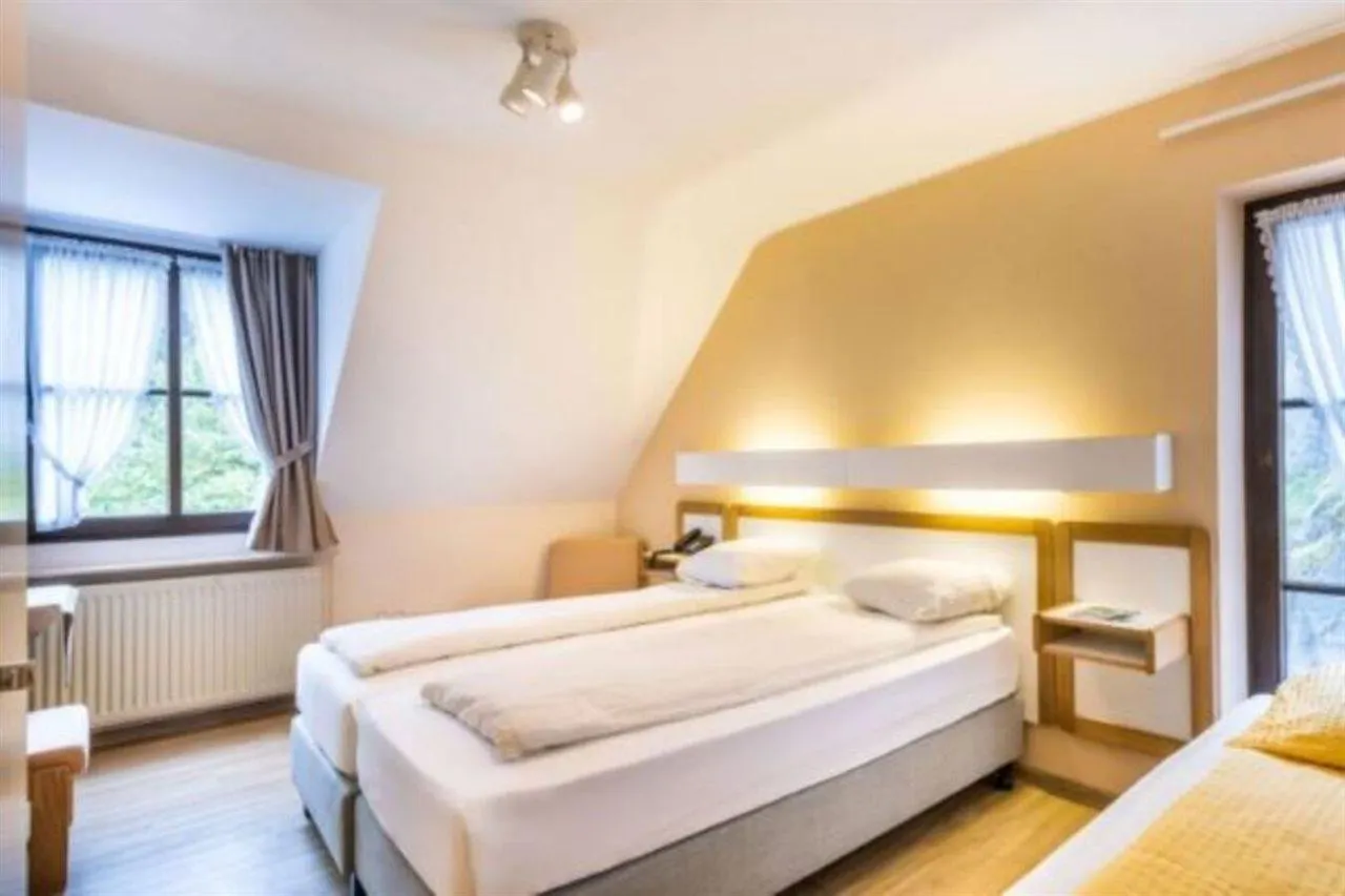 Hotel Le Postillon Esch-sur-Sure