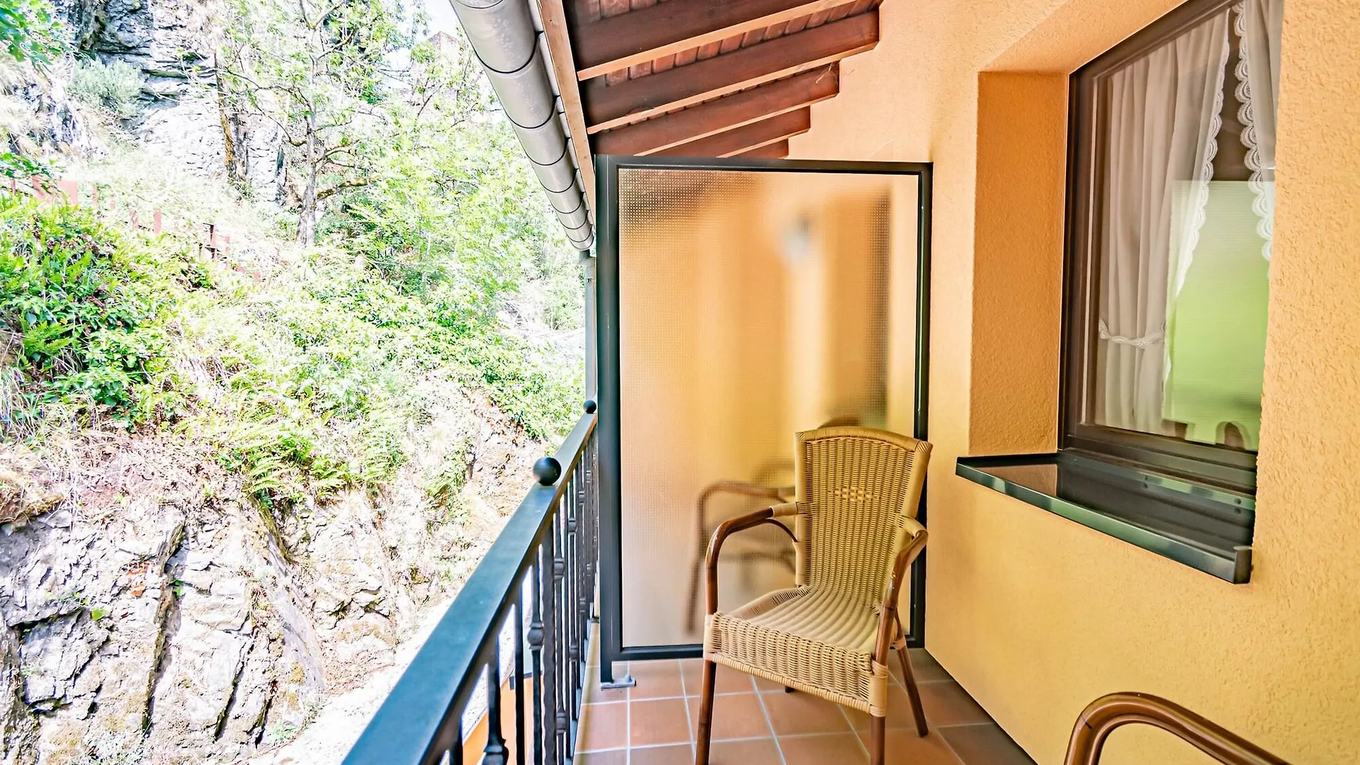 Hotel Le Postillon Esch-sur-Sure 3*,